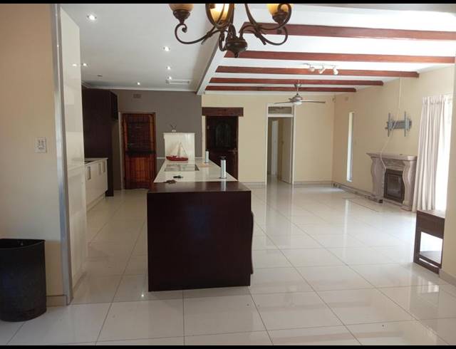 3 BEDROOM HOUSE FOR SALE IN CRESTA